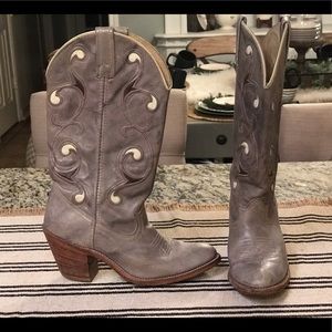 Ladies cowboy boots